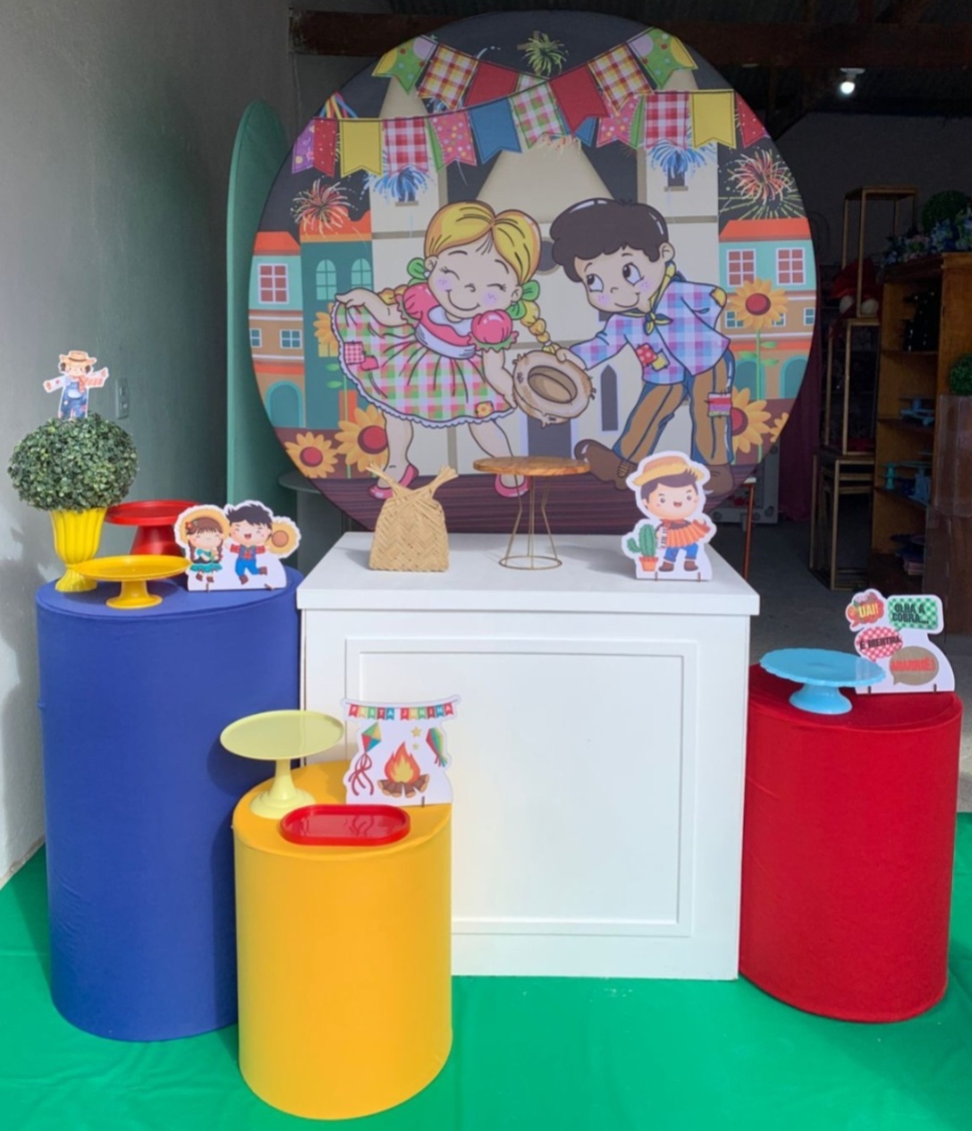 Junino São João Kit Ouro Plus 2 - Artes e Encantos locações
