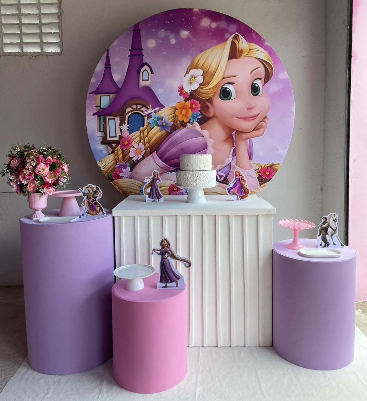 Enrolados Princesa Rapunzel Kit Ouro Plus 3 - Artes e Encantos locações