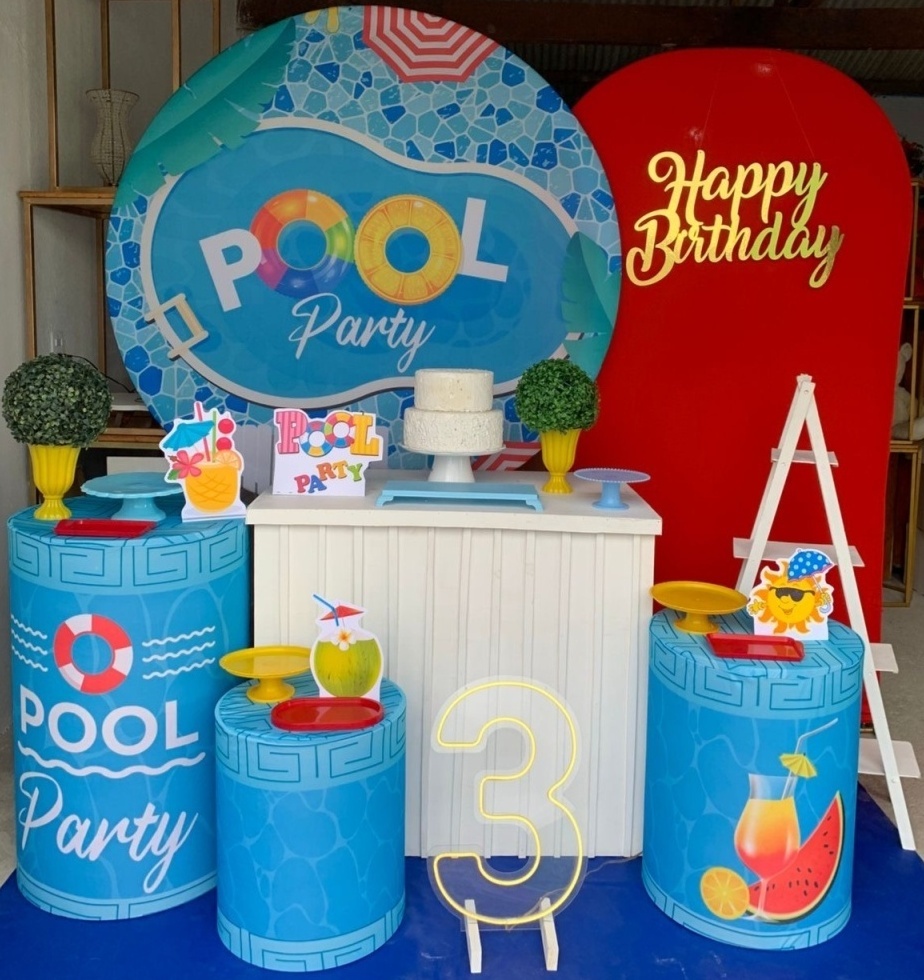 Pool Party Kit Diamante + Adicional Escada M E Número de Led - Artes e Encantos locações