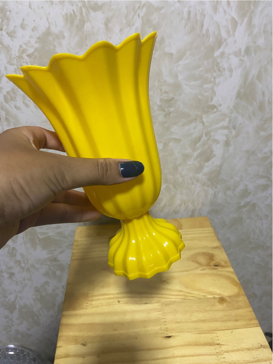 Vaso Amarelo - LARYMINIFESTAS