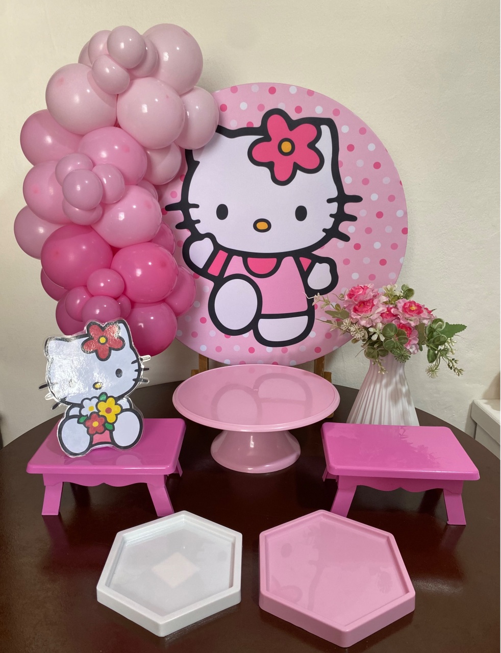 Kit 2 Só Um Bolinho - Hello Kity - Criativo amor Festas e Personalizados 