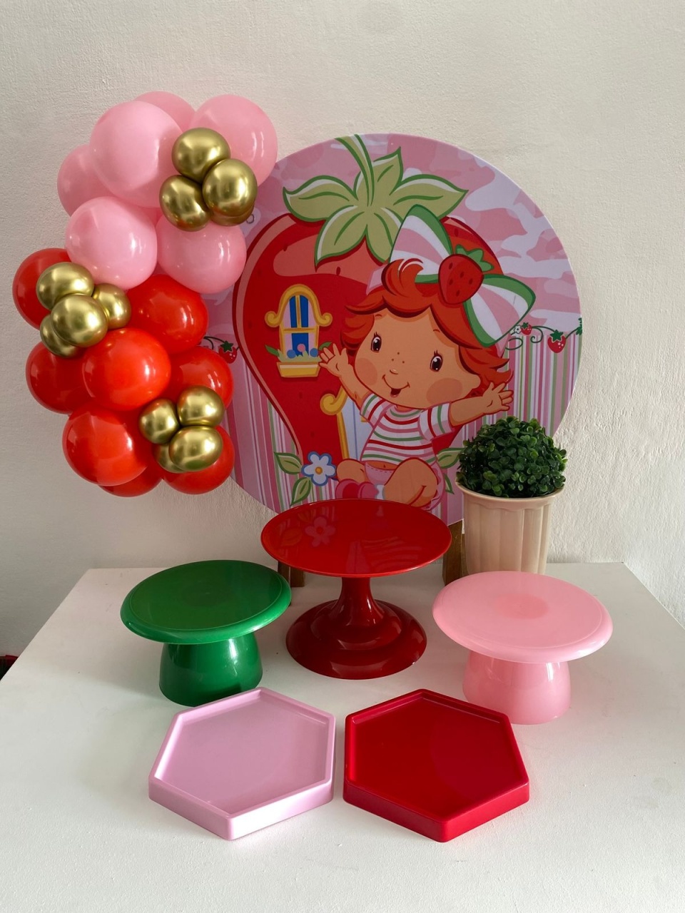 Kit 2 Só Um Bolinho - Moranguinho Baby - Criativo amor Festas e Personalizados 