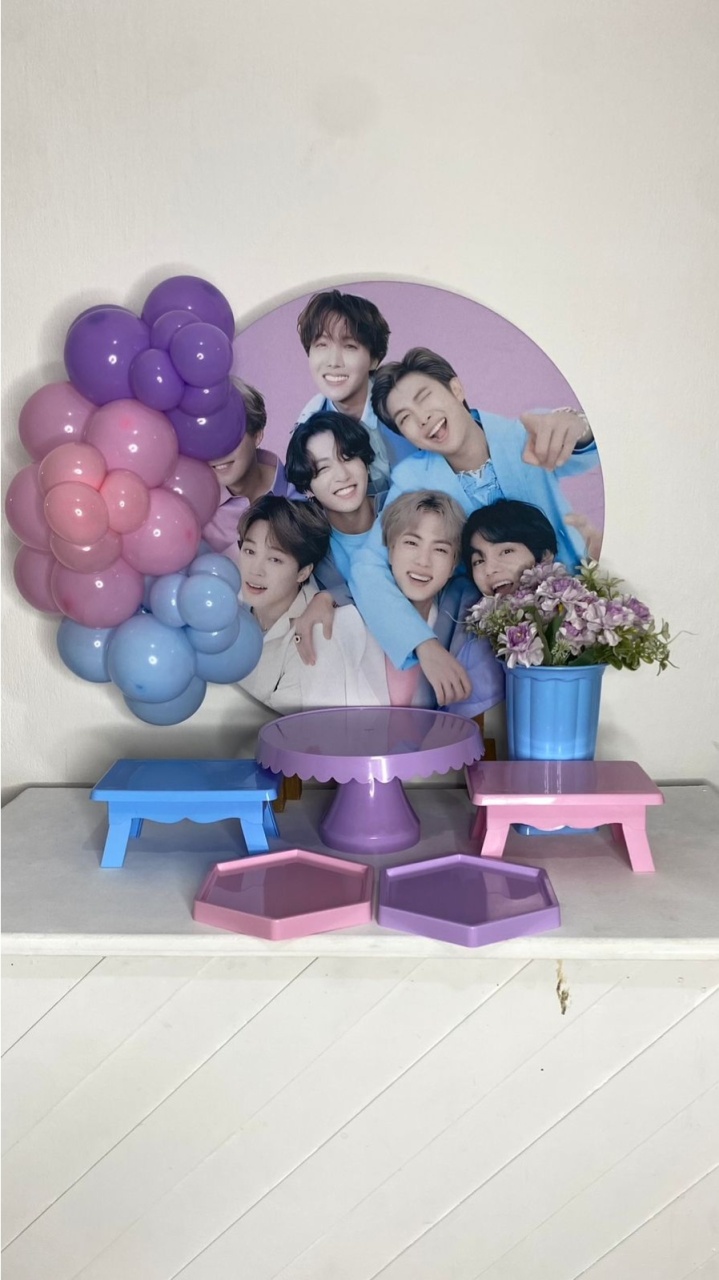 Kit 2 Só Um Bolinho - Bts - Criativo amor Festas e Personalizados 