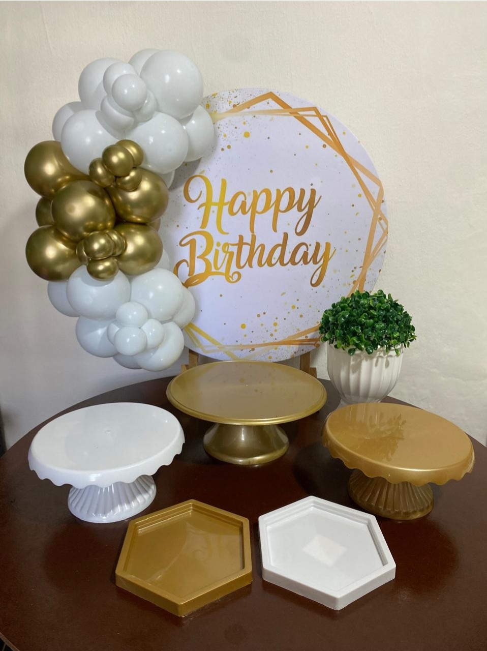 Kit 2 Só Um Bolinho - Happy Birtdhay Branco E Dourado - Criativo amor Festas e Personalizados 