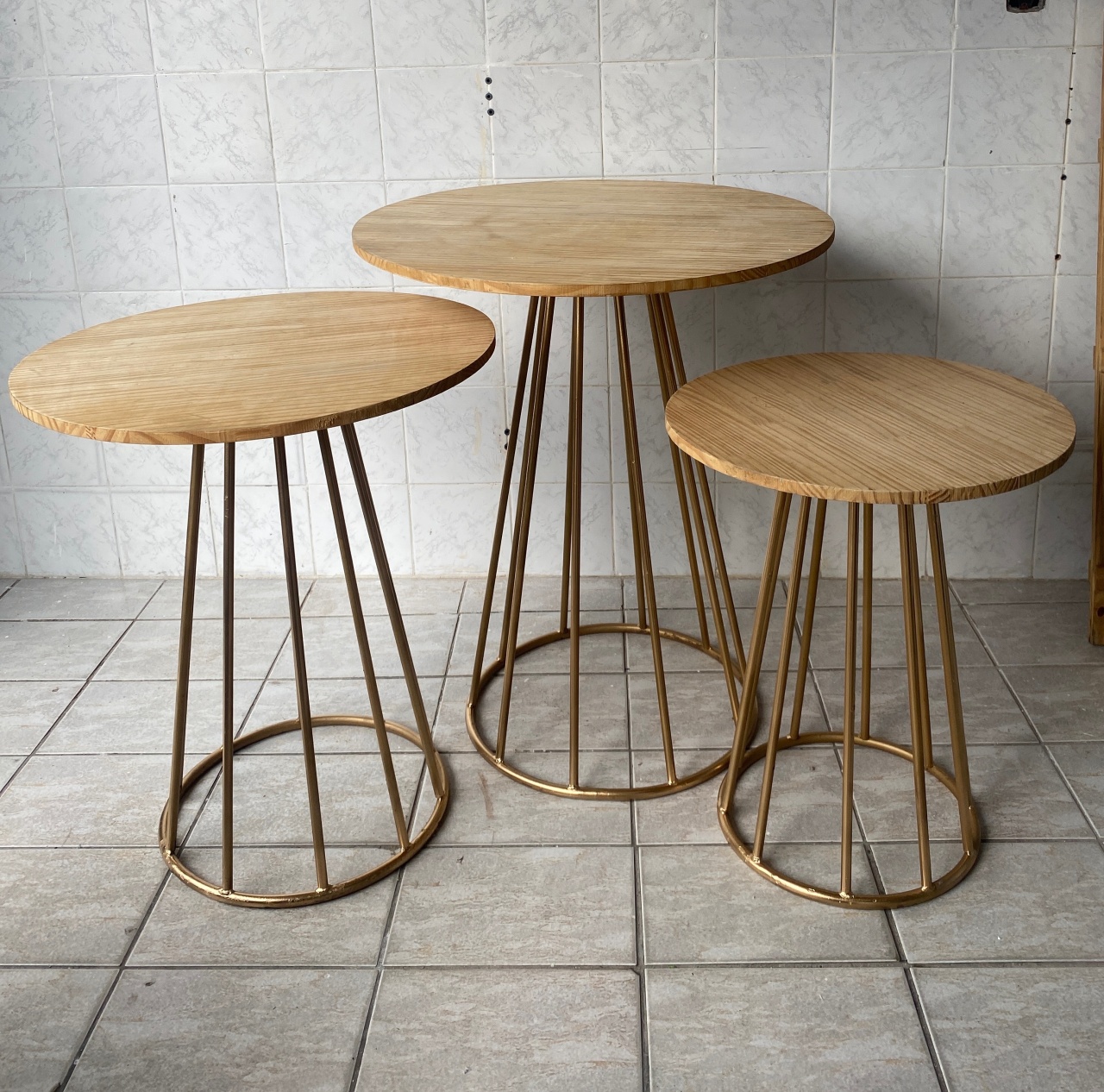 Trio de Mesas Cone de Ferro  - Antonella Decorações