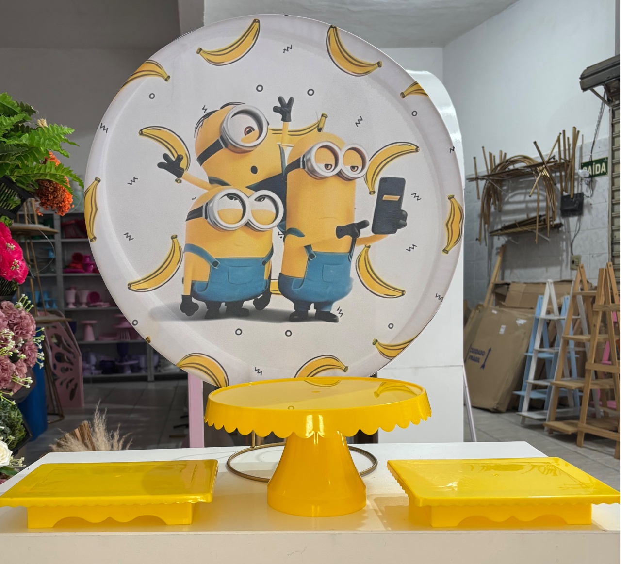 Decoração de Mesa Minions - Antonella Decorações