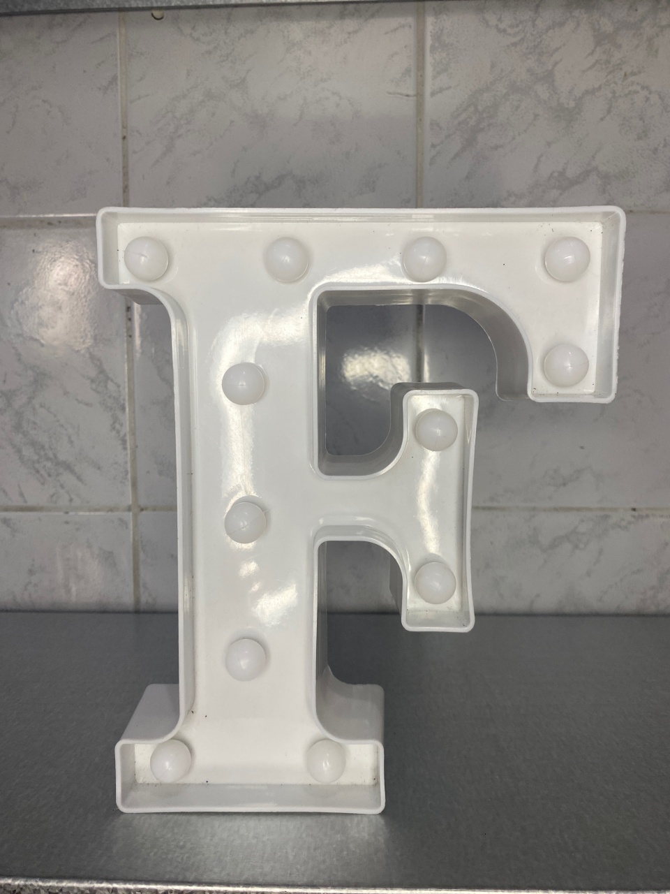 Letra F Led - Antonella Decorações