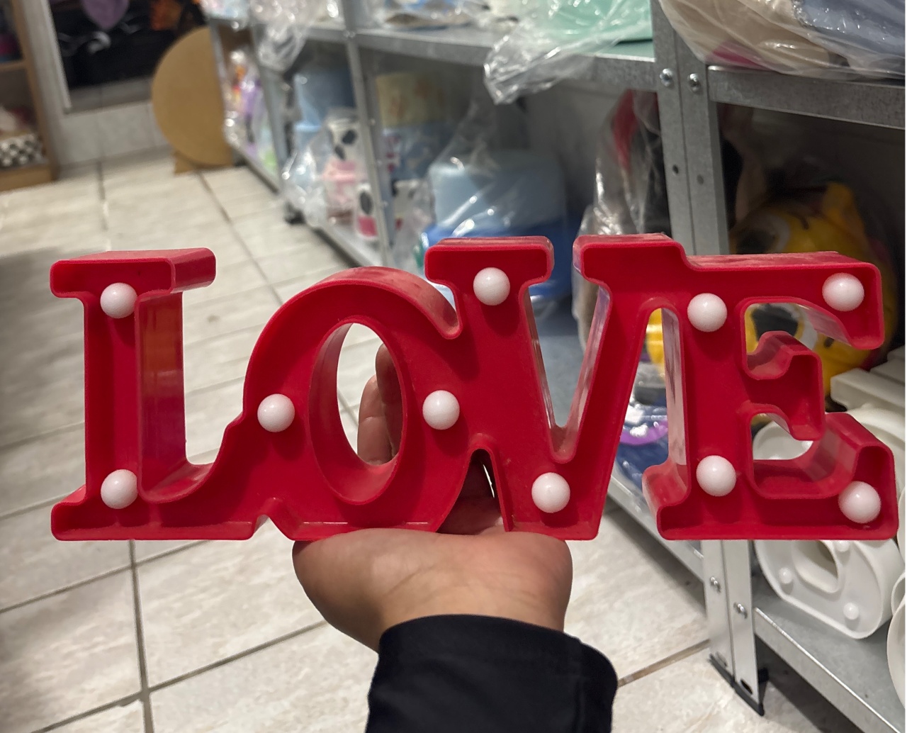 Letreiro Love Vermelho - Antonella Decorações