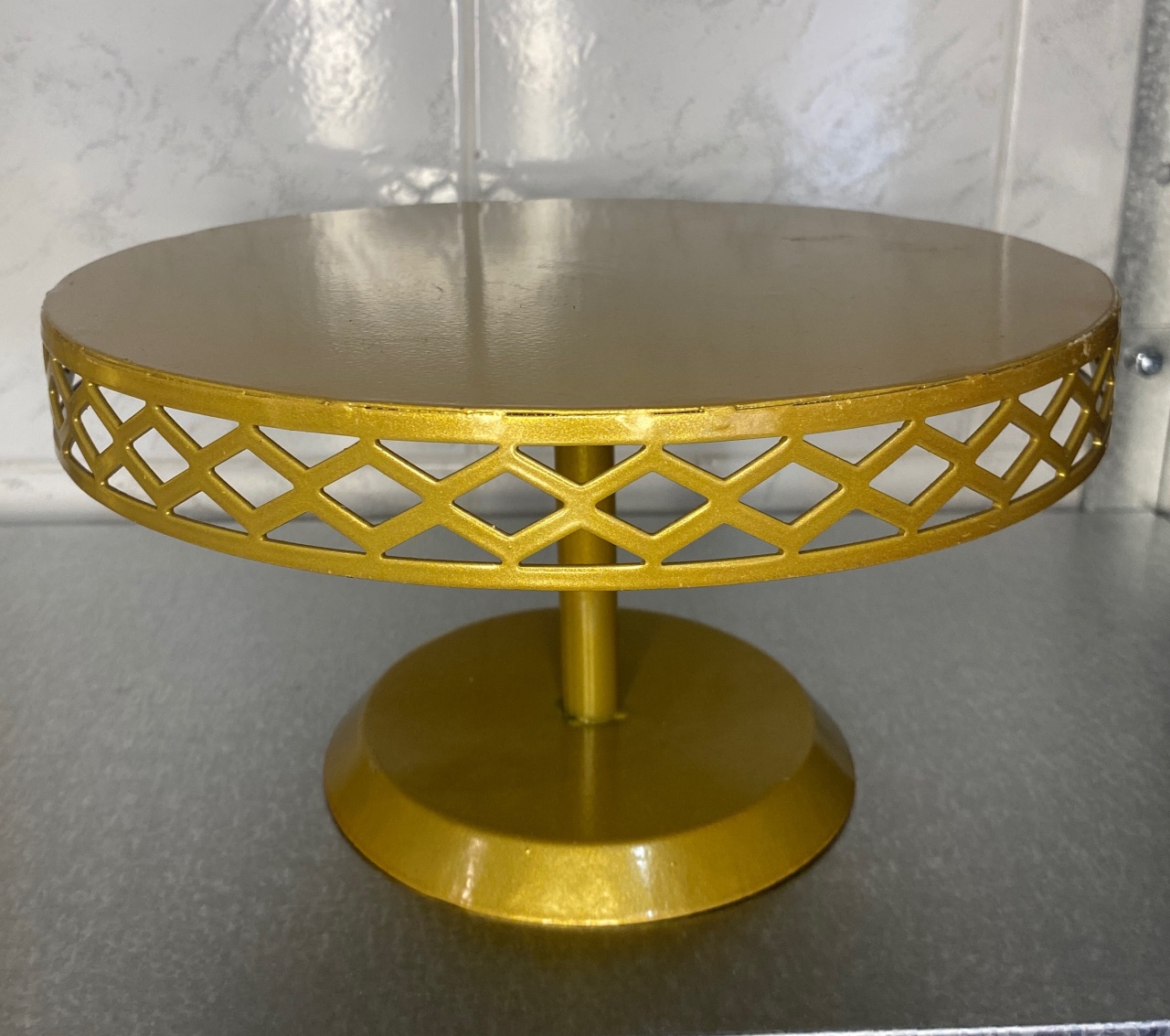 Boleira de Ferro Dourada  - Antonella Decorações