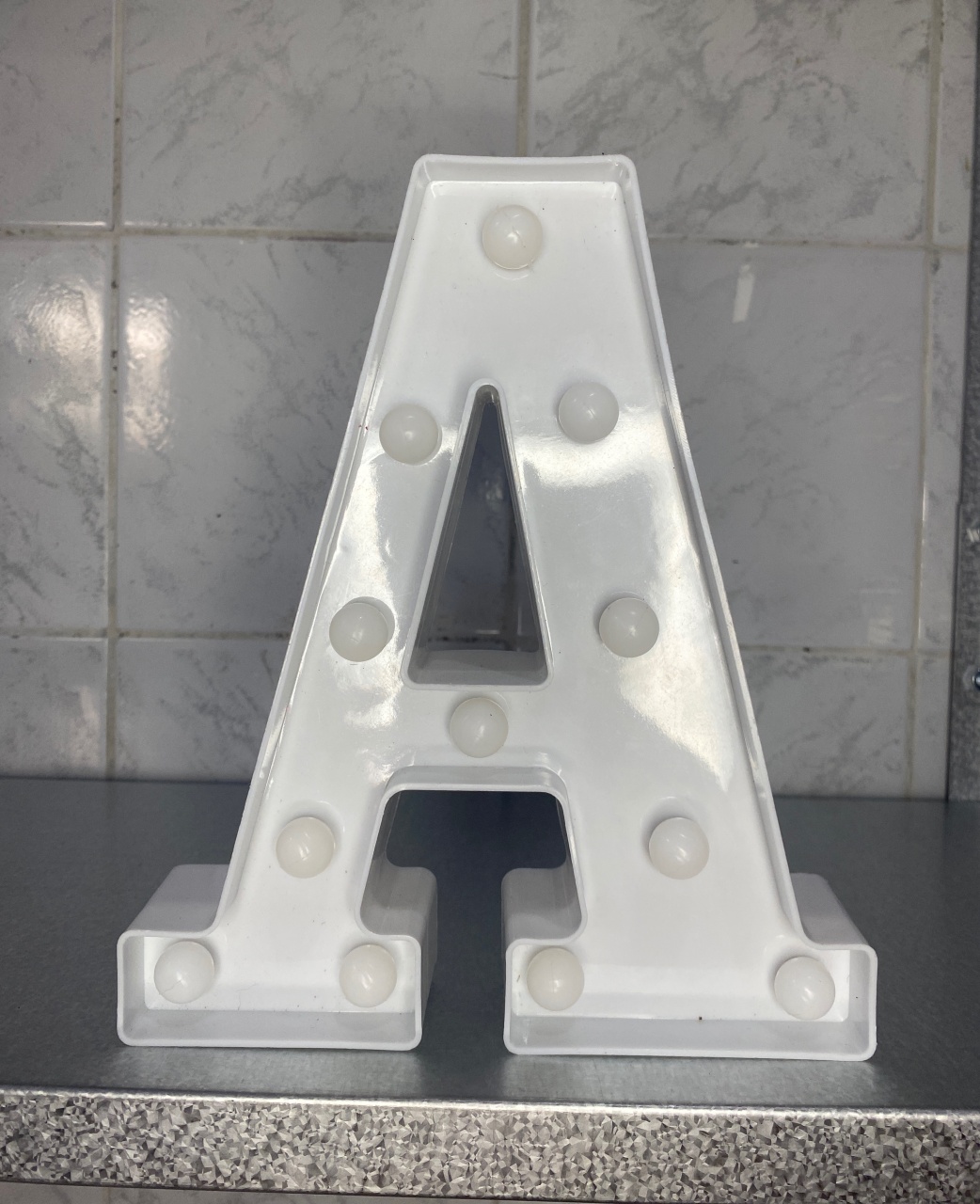 Letra A Led - Antonella Decorações