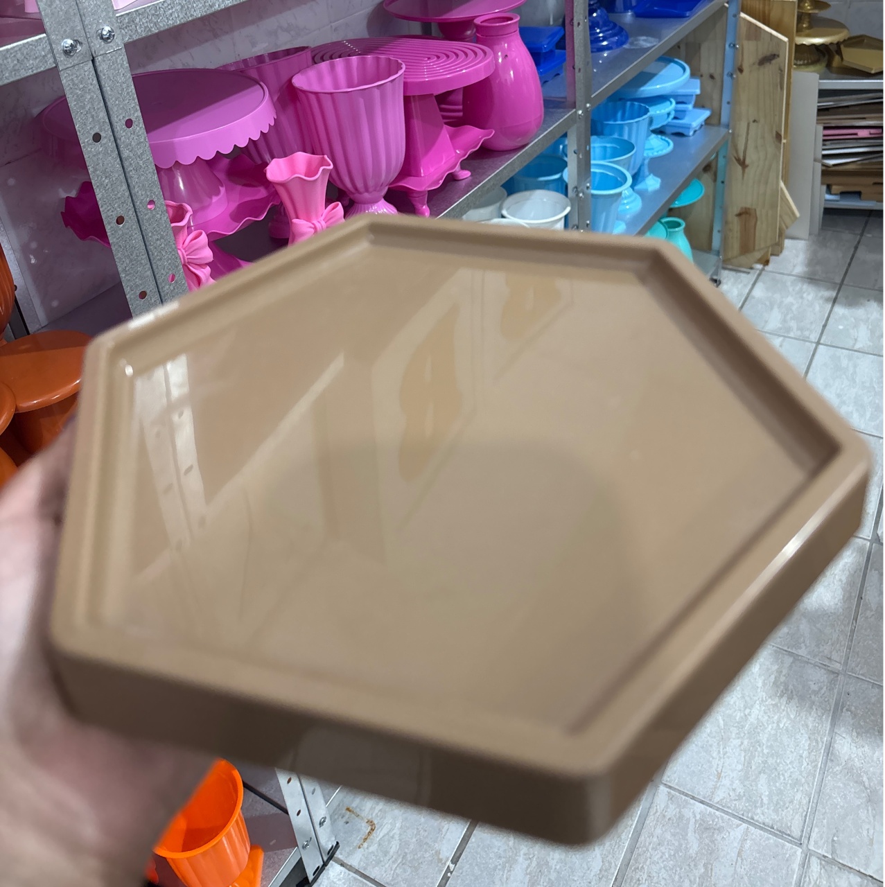 Bandeja Sextavada Capuccino - Antonella Decorações