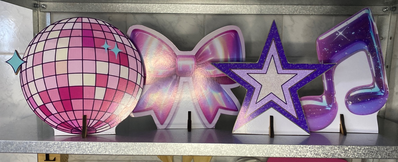 Kit Display Guerreiras Do Kpop - Antonella Decorações