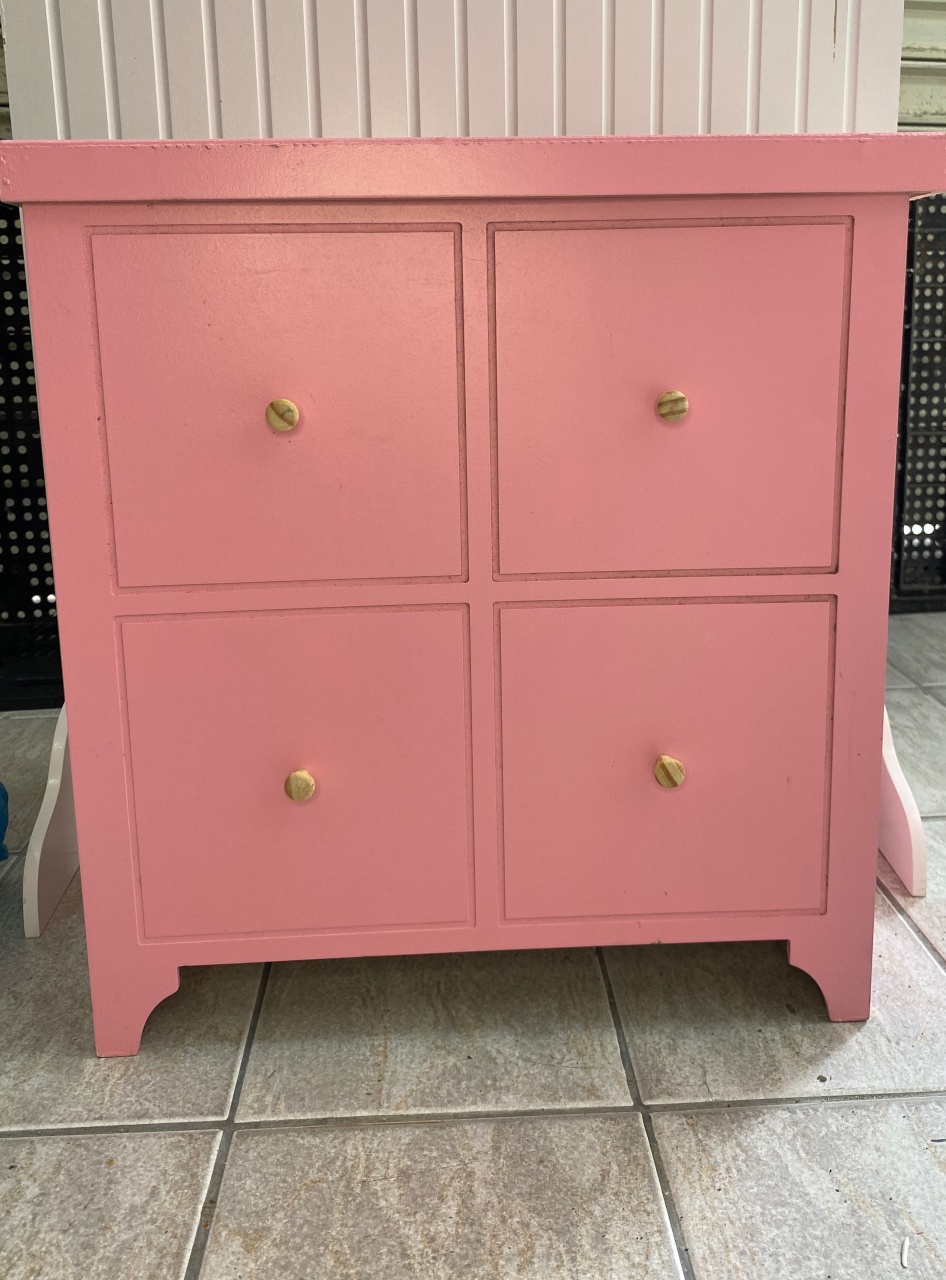 Mini Cômoda Fake Rosa - Antonella Decorações
