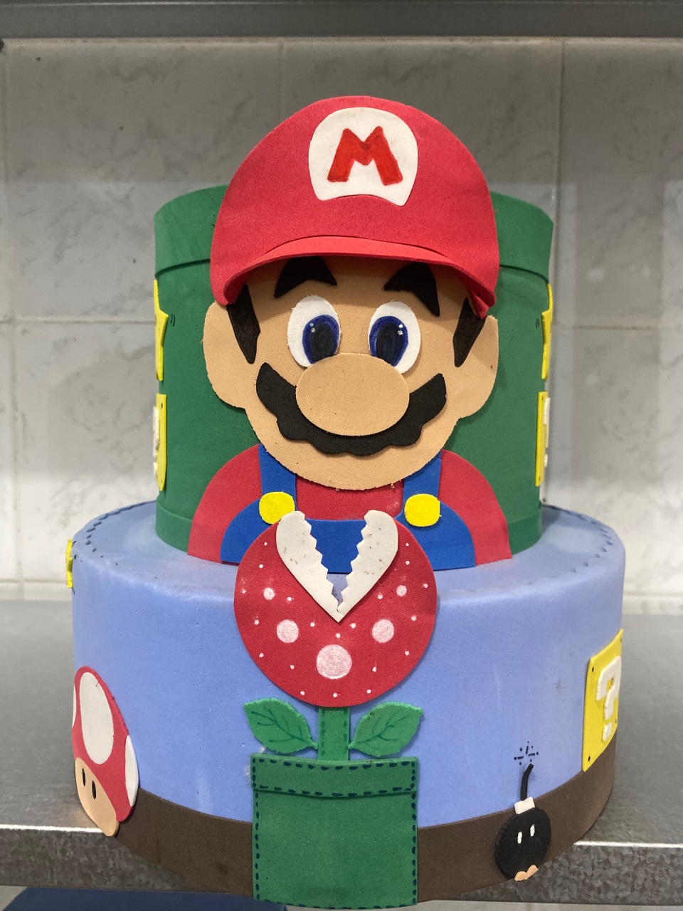 Bolo Fake Mário  - Antonella Decorações