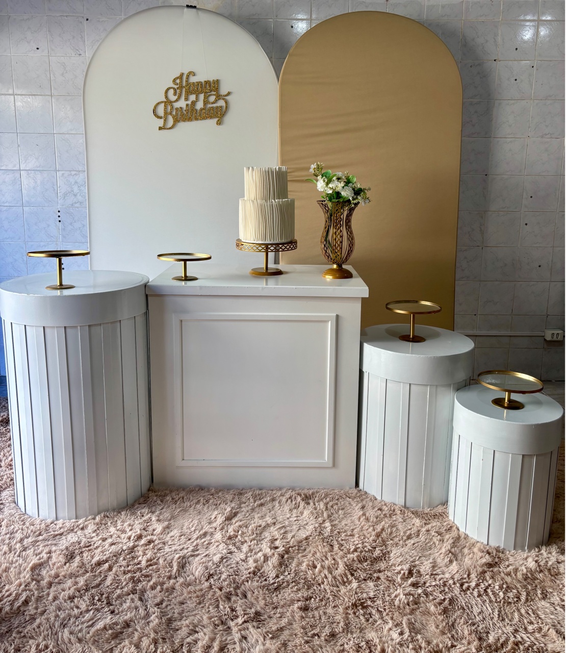 Branco Com Bege - Antonella Decorações