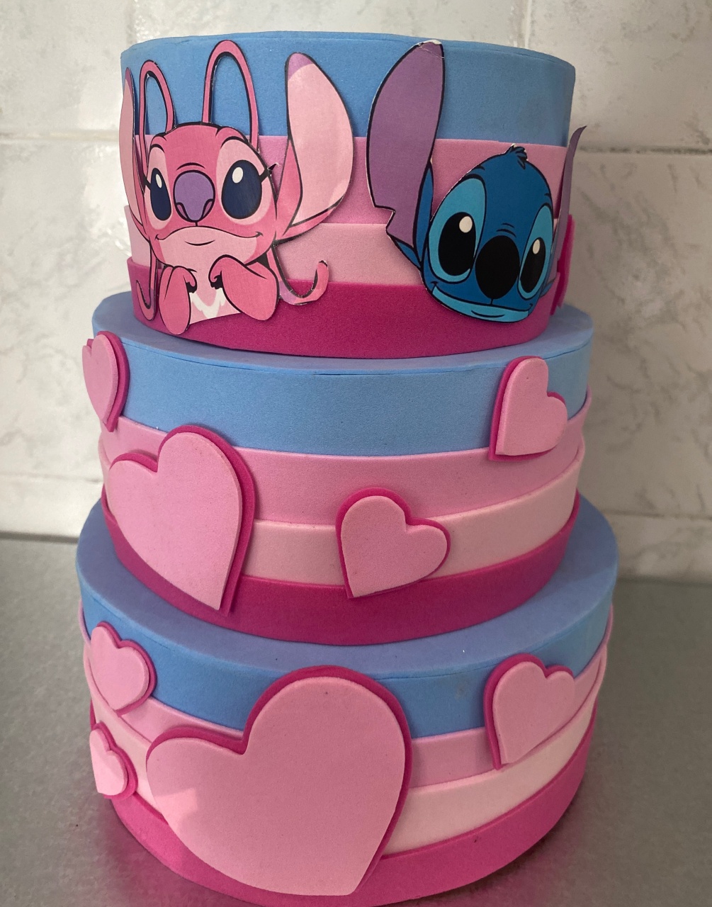 Bolo Fake Stich E Angel  - Antonella Decorações