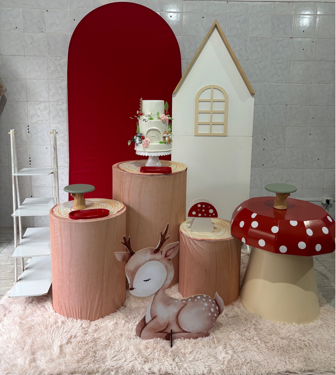 Bosque Luxo Vermelho - Antonella Decorações