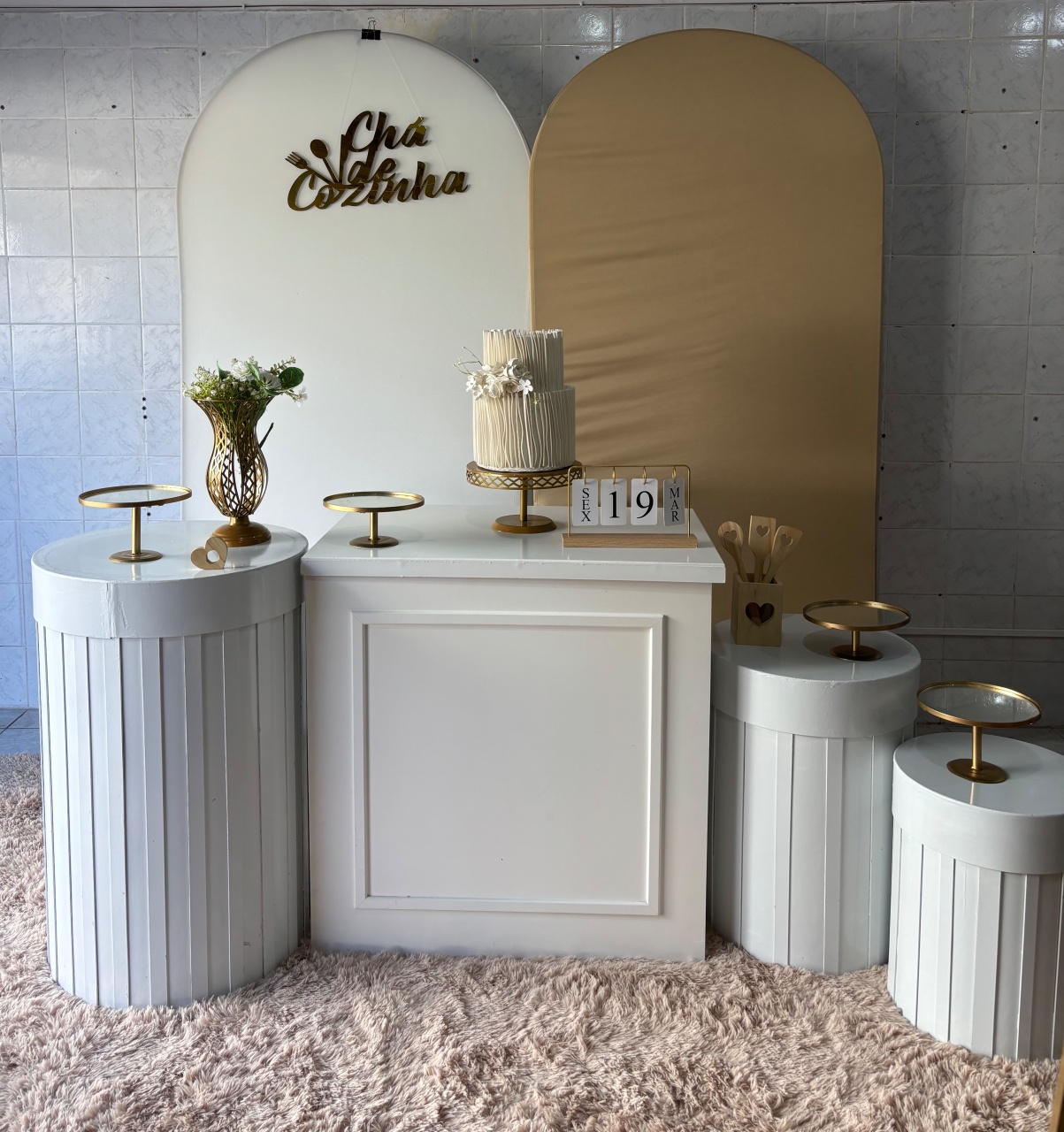Chá de Cozinha Bege E Branco - Antonella Decorações