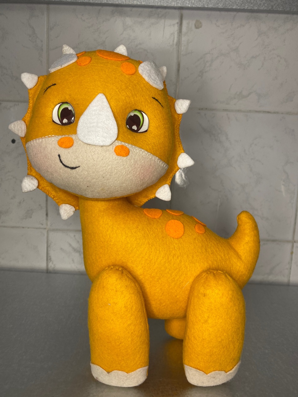 Dinossauro Laranja Feltro  - Antonella Decorações