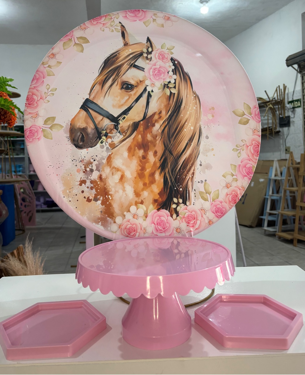 Decoração de Mesa Cavalo Rosa - Antonella Decorações