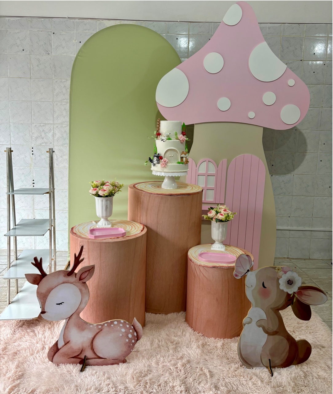 Bosque Luxo Verde Com Cogumelo - Antonella Decorações