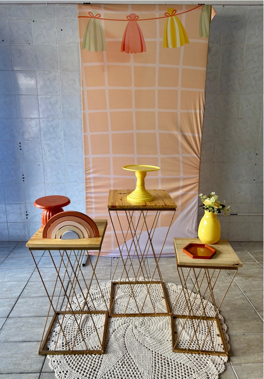 Arco Íris Boho Com Mesa de Ferro - Antonella Decorações
