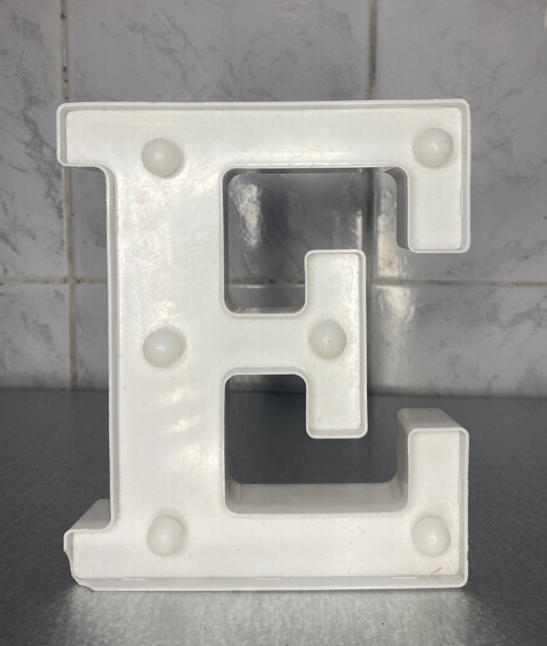 Letra E 15 Cm - Antonella Decorações