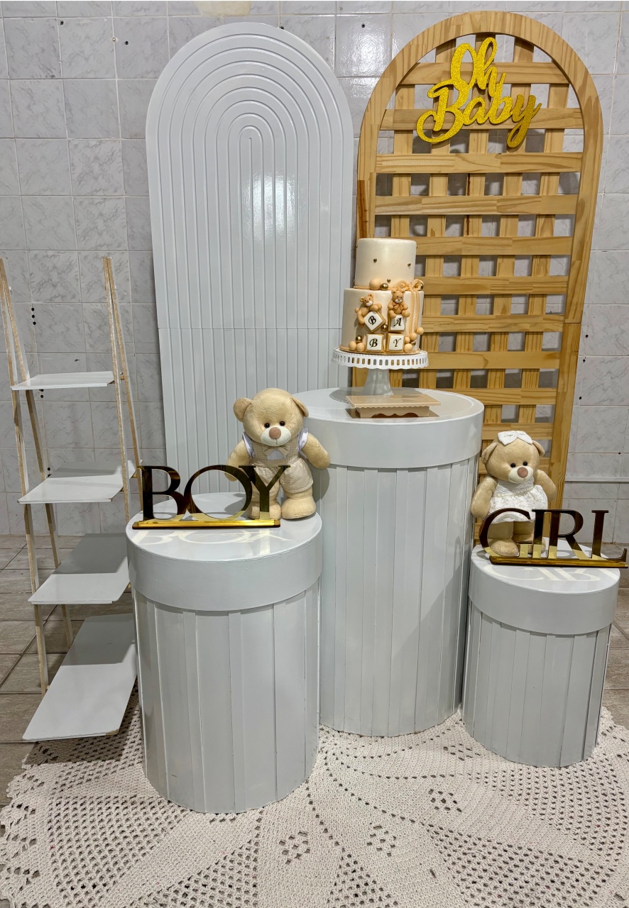 Chá Revelação Branco Com Painel Ripado - Antonella Decorações