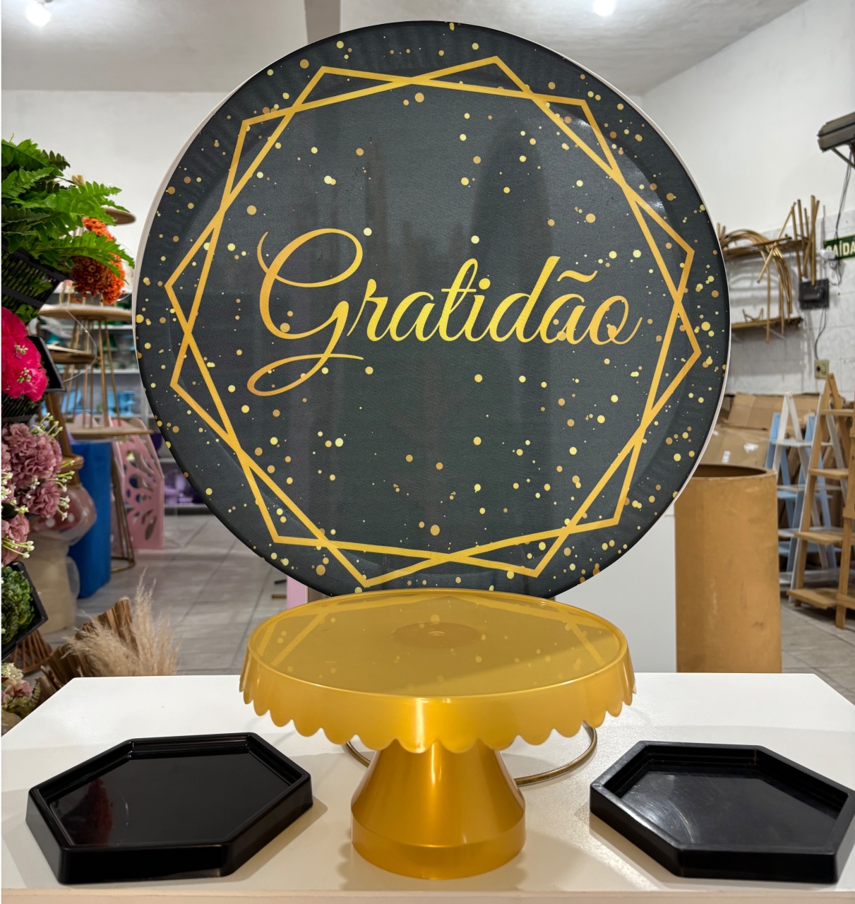 Decoração de Mesa Gratidão Preto E Dourado  - Antonella Decorações