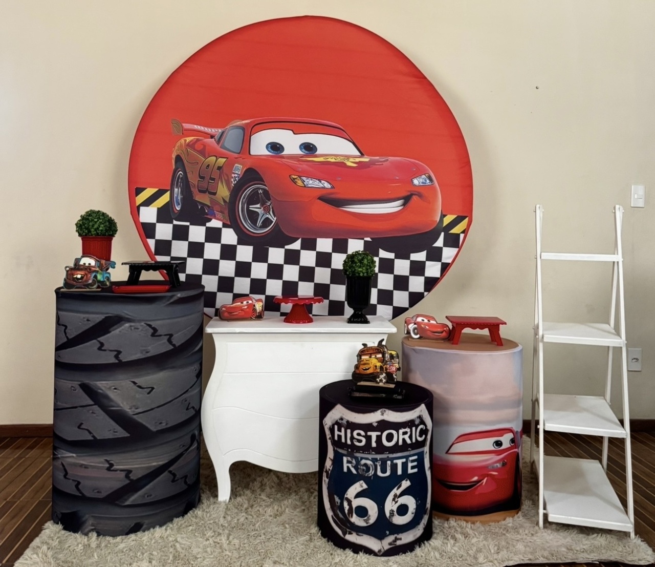 Kit Premium Carros (Mcqueen) - Mila Saldanha Locações