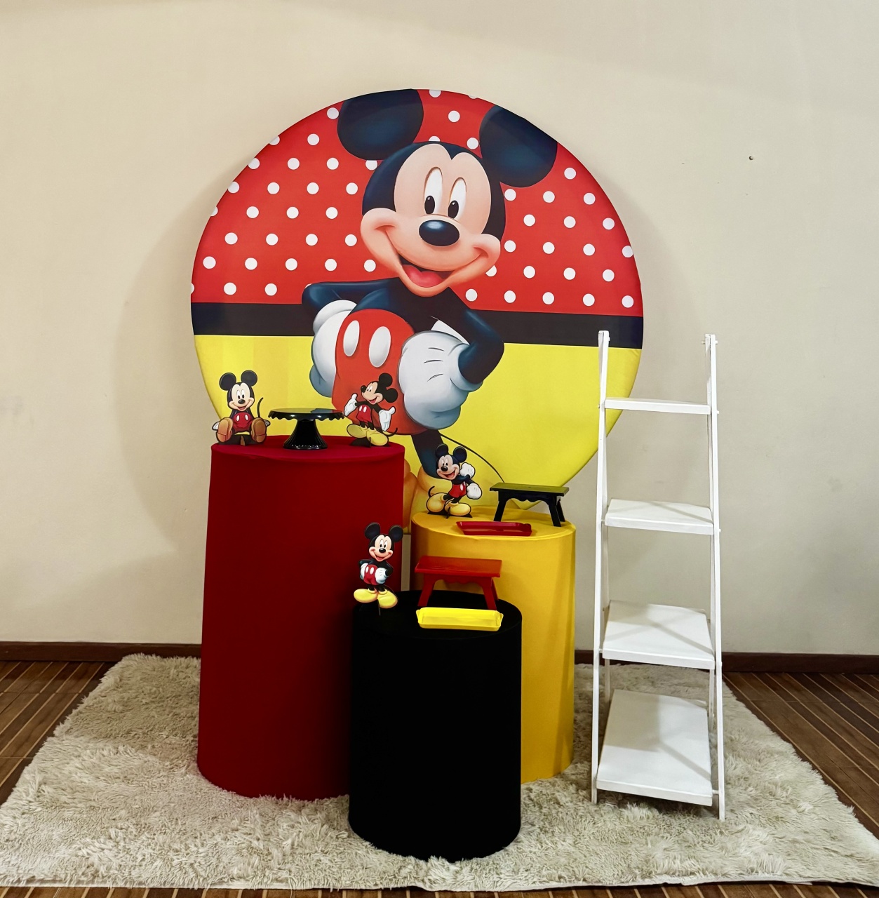 Kit Básico Plus Mickey - Mila Saldanha Locações