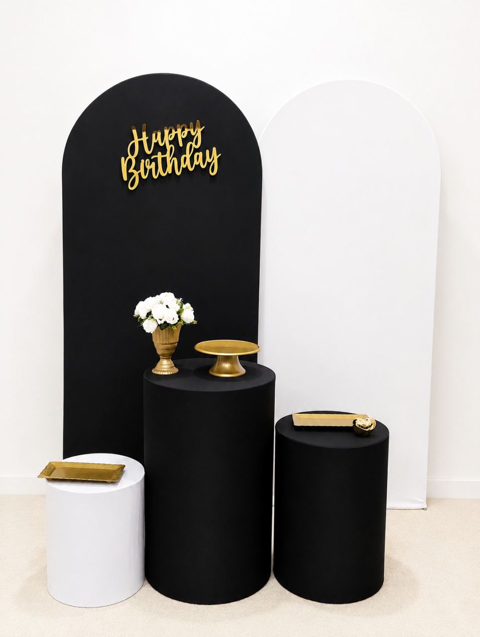 Kit Painel Duplo Preto E Branco - Mila Saldanha Locações