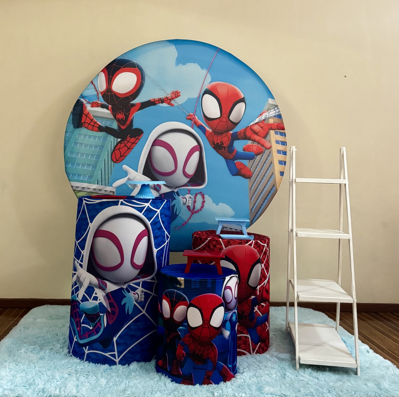 Kit Básico Plus Heróis Aranha - Mila Saldanha Locações