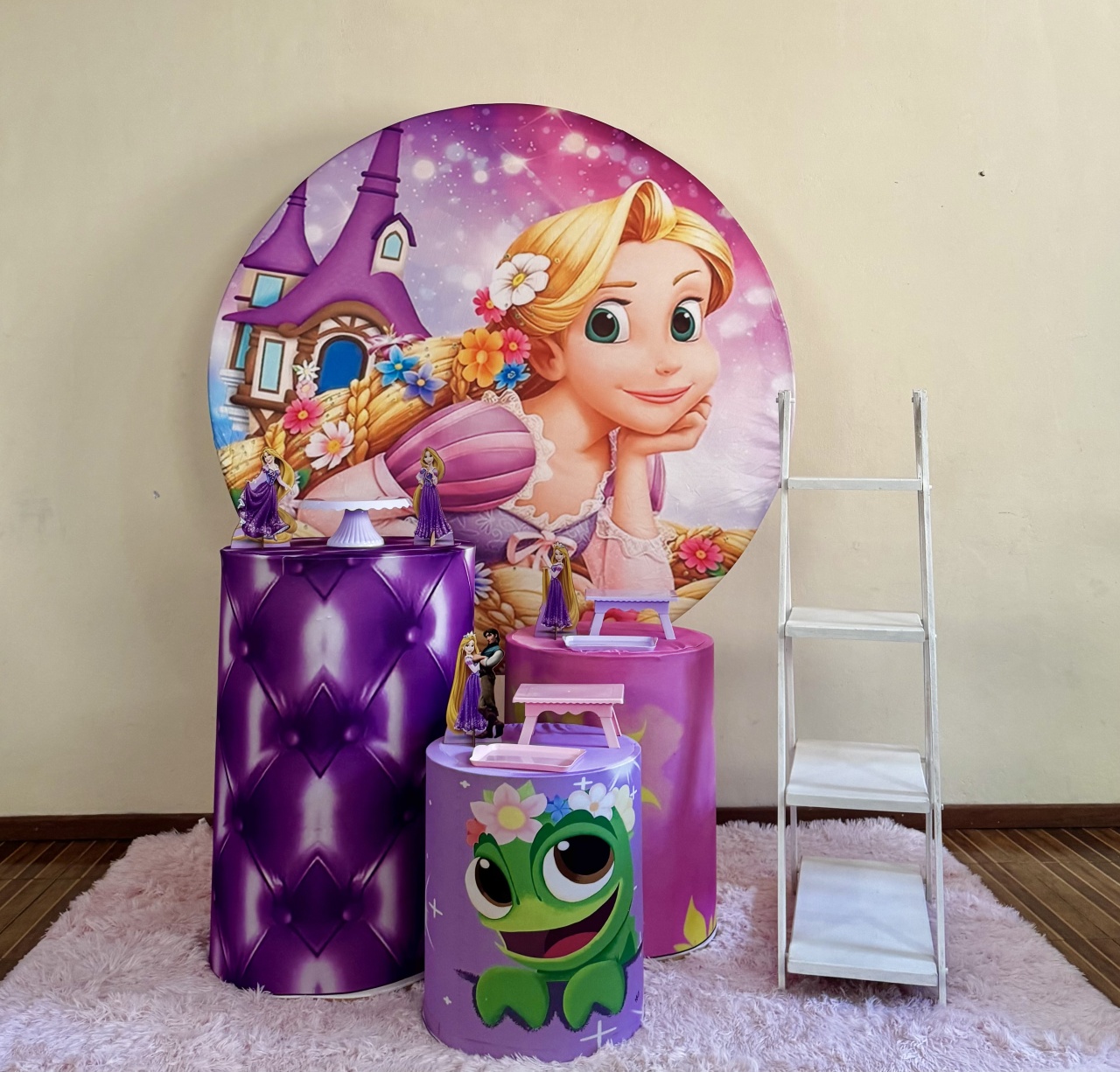 Kit Rapunzel ( Enrolados ) Básico Plus - Mila Saldanha Locações