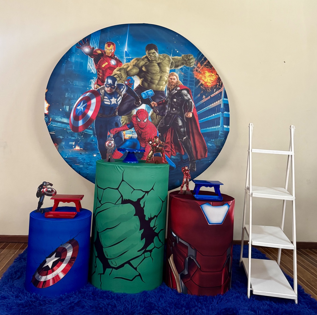 Kit Básico Plus Vingadores - Mila Saldanha Locações