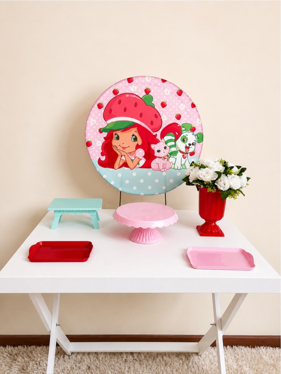Kit de Mesa Moranguinho - Mila Saldanha Locações
