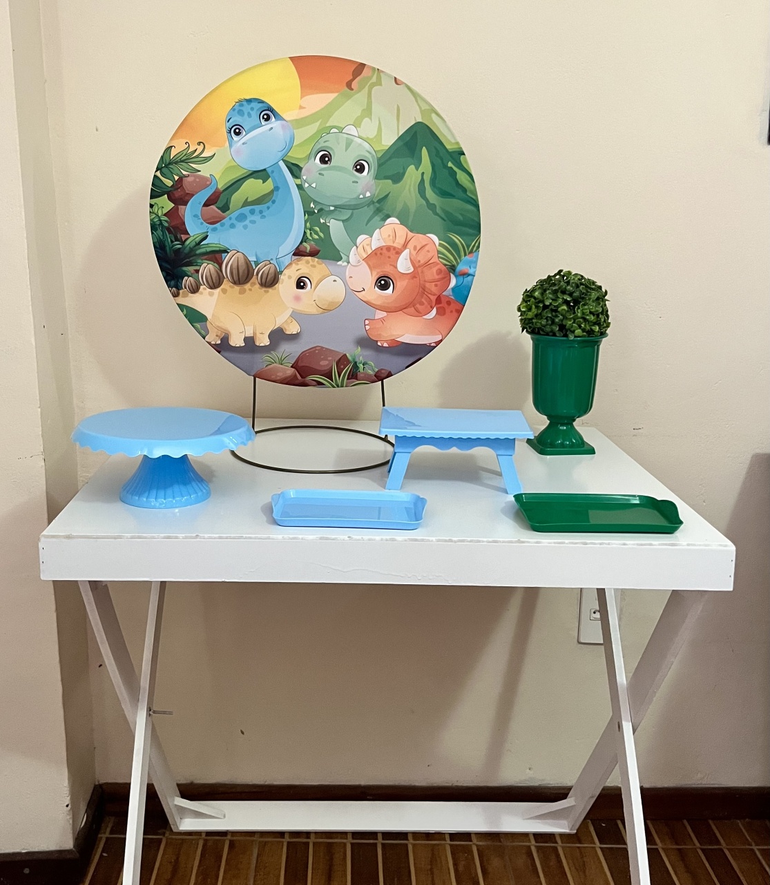 Kit de Mesa Dino Baby - Mila Saldanha Locações