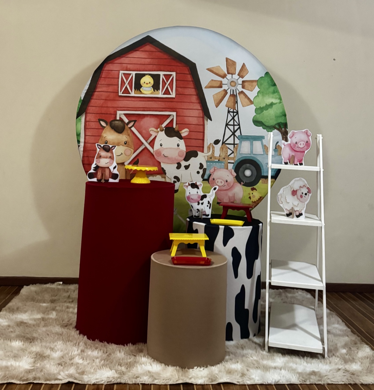 Kit Básico Plus Fazendinha Vermelha - Mila Saldanha Locações