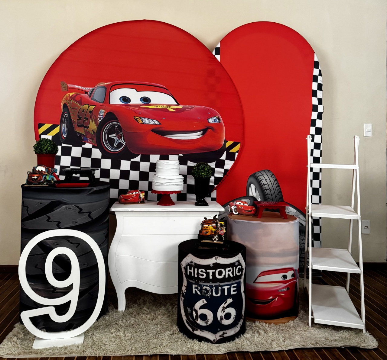 Kit Premium Plus Carros (Mcqueen) - Mila Saldanha Locações
