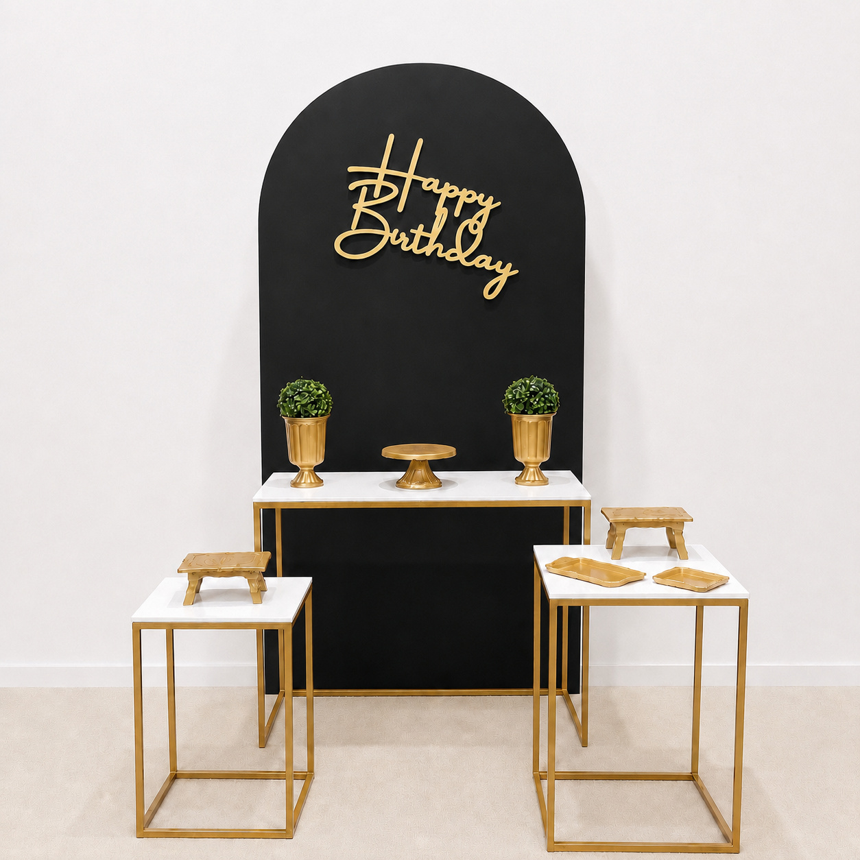 Kit Premium Capa Preta Na Mesa de Ferro - Mila Saldanha Locações