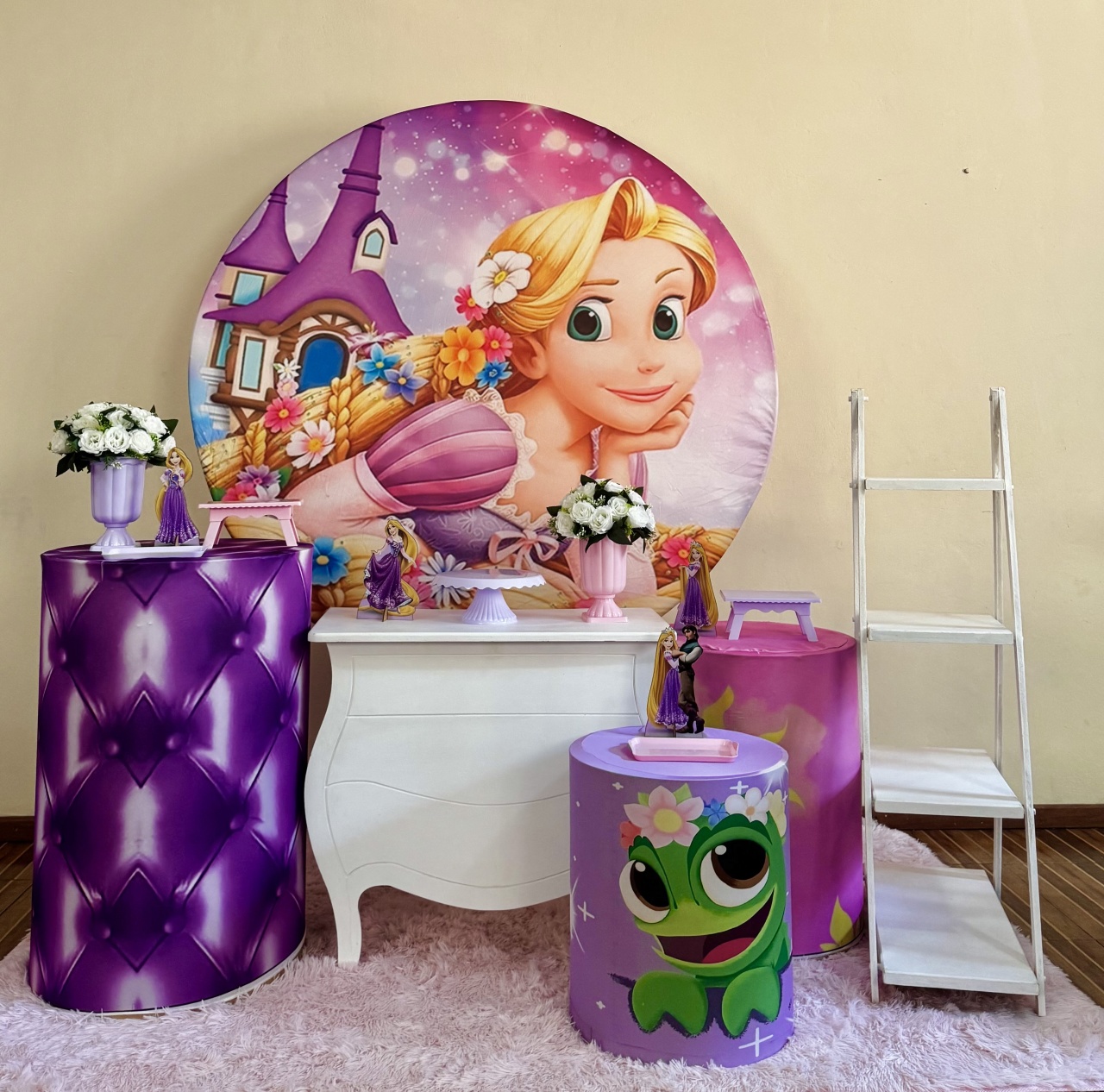 Kit Rapunzel ( Enrolados) Premium - Mila Saldanha Locações