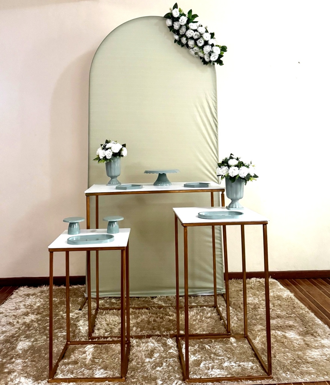 Kit Casamento Verde Oliva Mesa de Ferro - Mila Saldanha Locações