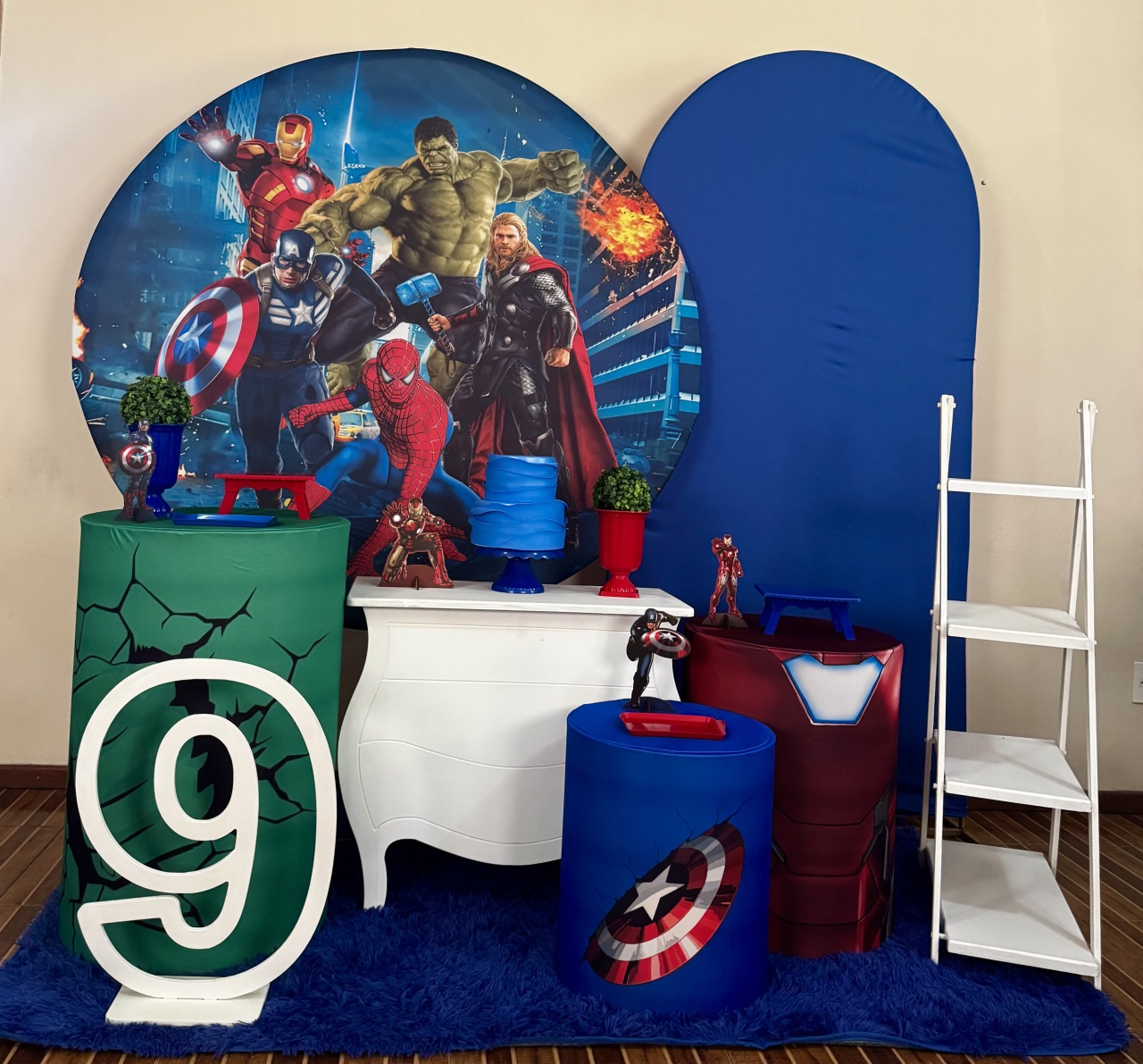 Kit Premium Plus Vingadores - Mila Saldanha Locações