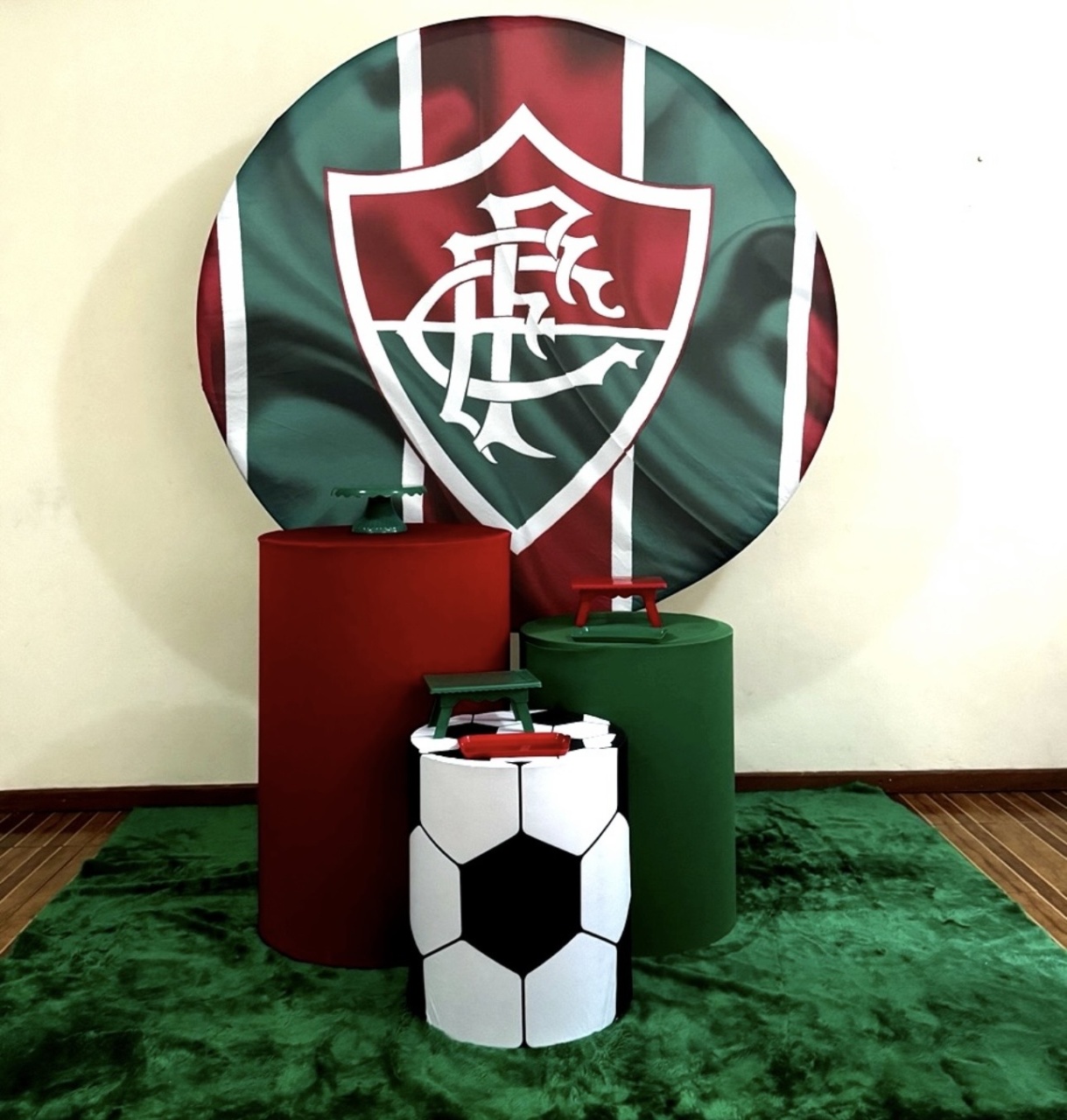 Kit Básico Fluminense - Mila Saldanha Locações