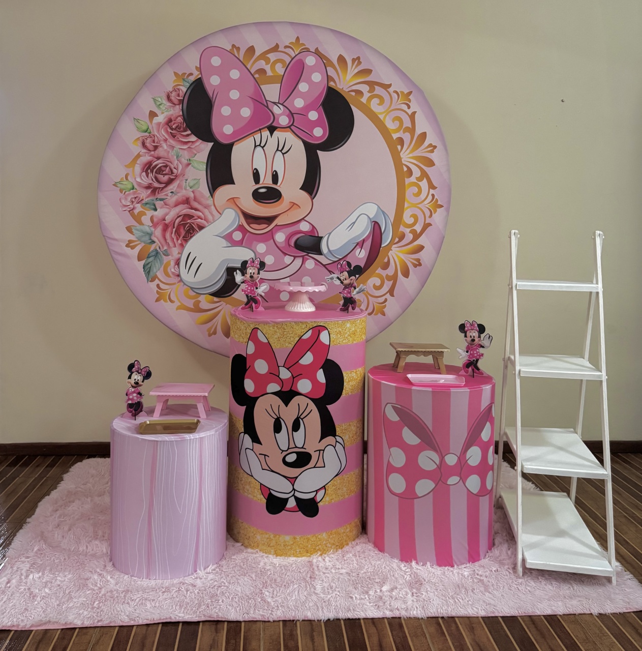 Kit Básico Plus Minnie - Mila Saldanha Locações