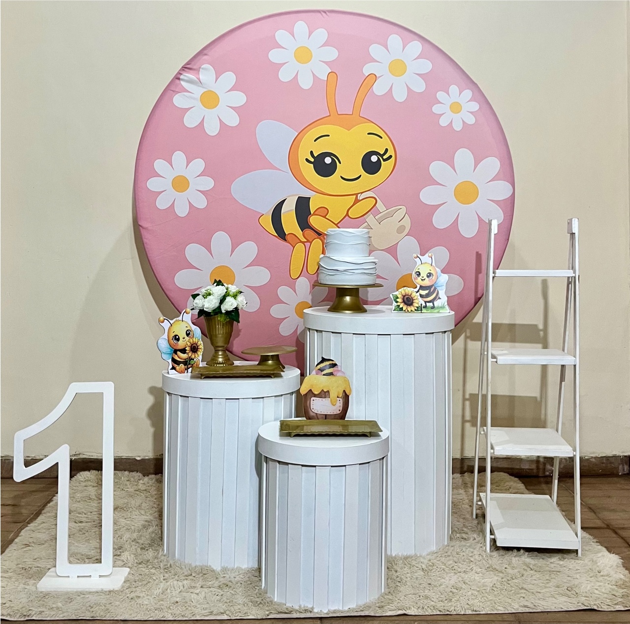 Alugue Kit Luxo Abelinha Rosa Completo - Mila Saldanha Locações
