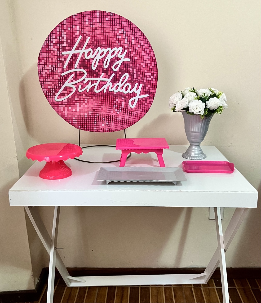 Kit de Mesa Pink E Prata - Mila Saldanha Locações