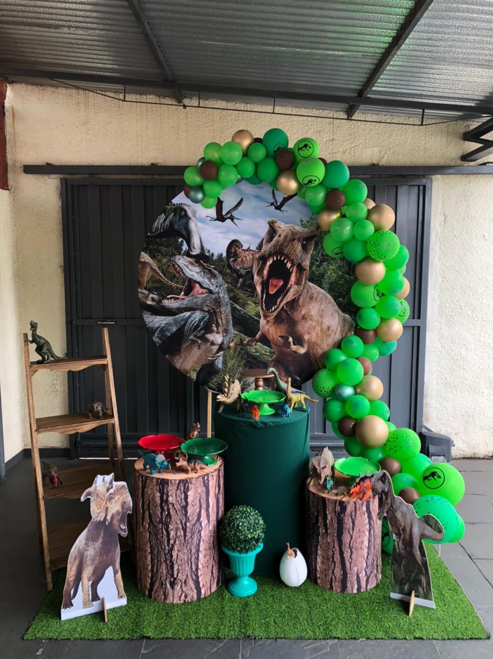 Dinossauro Montada - Carla Decor