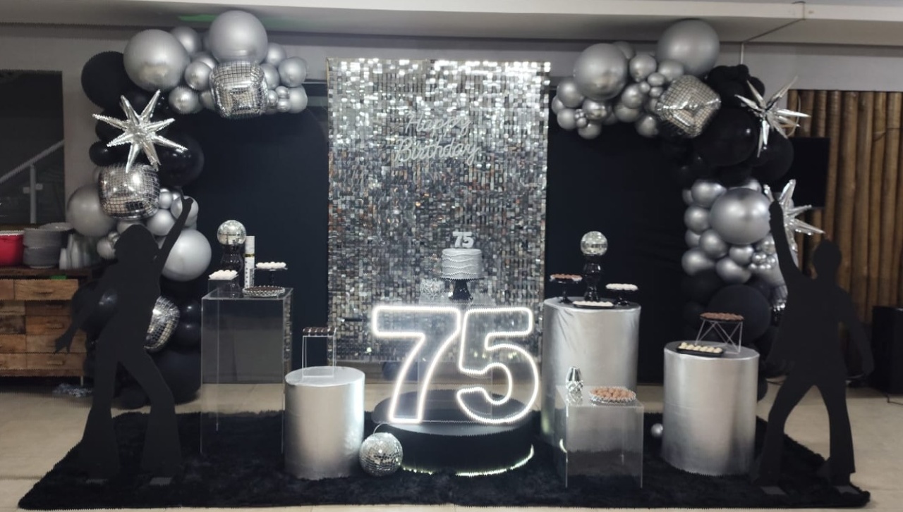 Decoração Montada Balada - Carla Decor