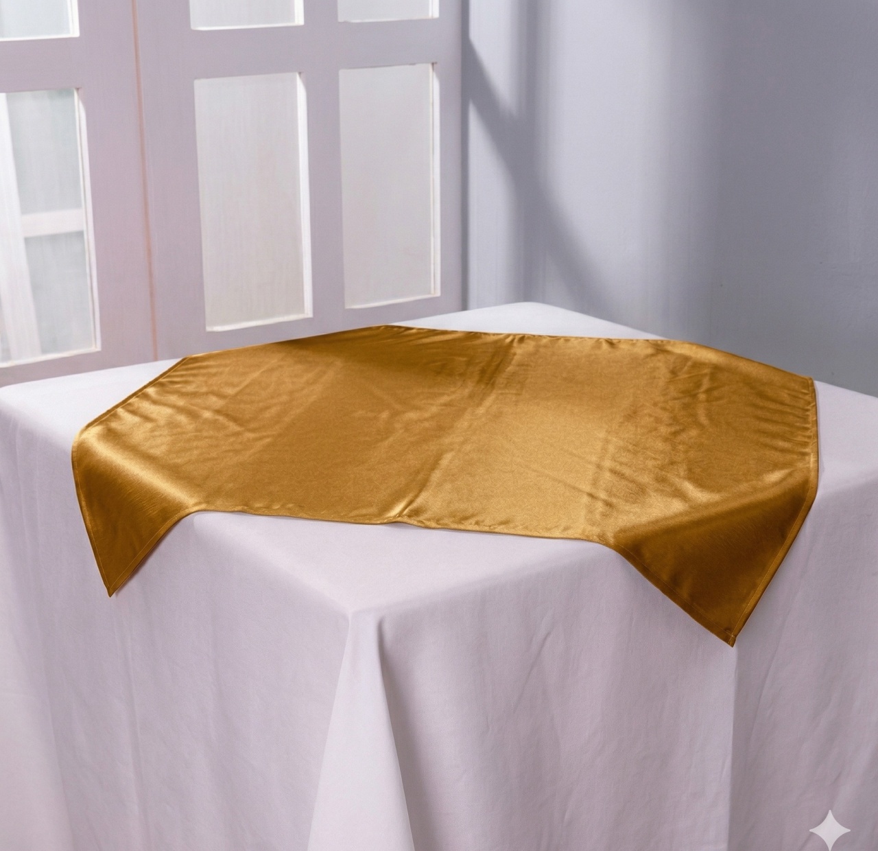Kit Toalha Branca + Cobre Mancha Dourado - Cetim  - jlfestaemcasa